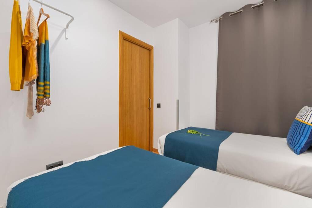 Lodging Apartments Villa De Gracia 2 Bedroom Cozy Apartment Барселона Экстерьер фото